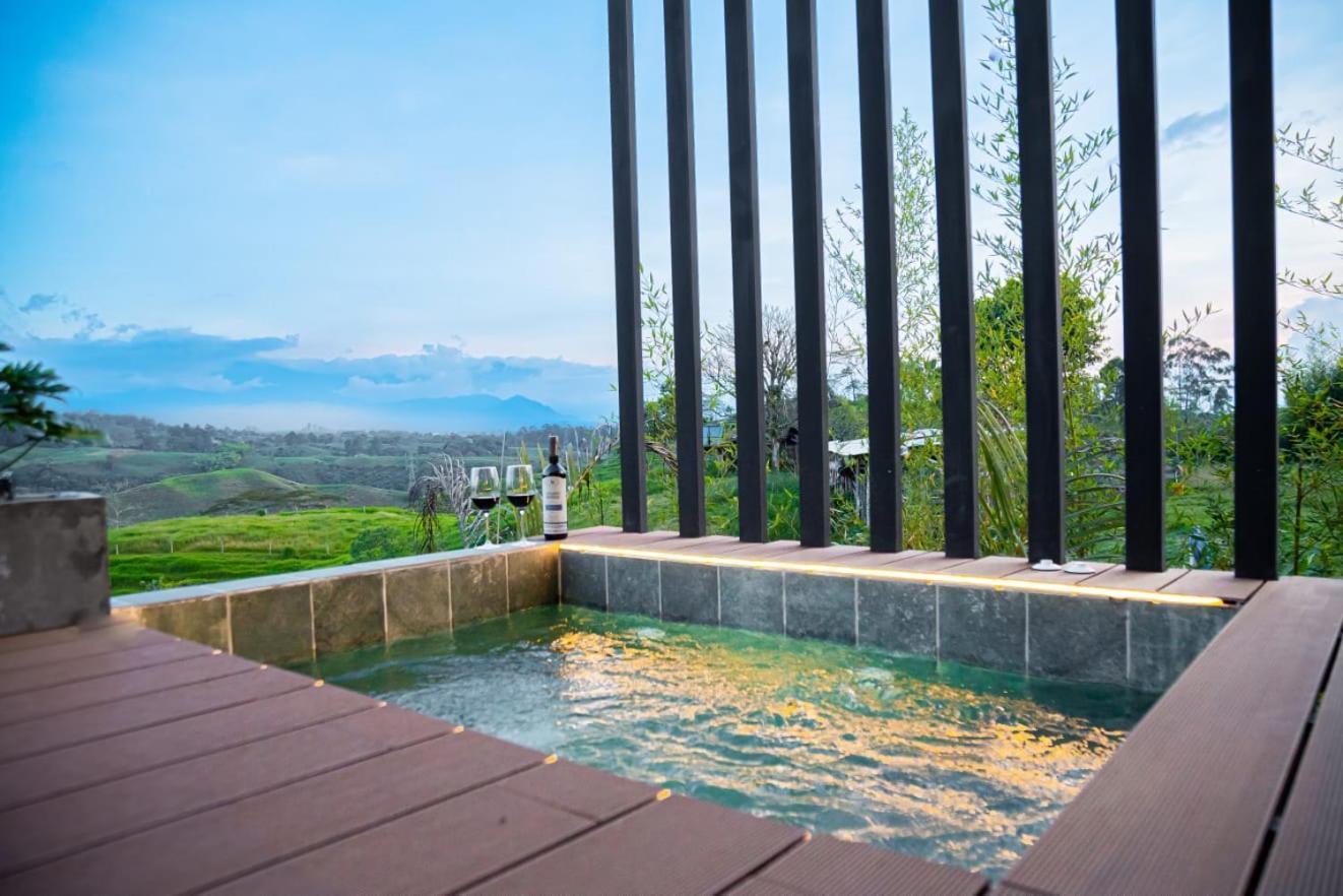Ecohotel Monte Tierra Habitaciones Y Glamping 菲兰迪亚 外观 照片
